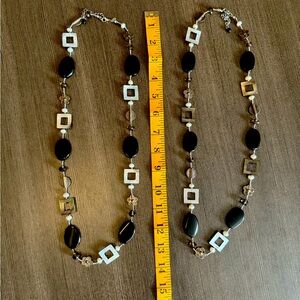 Premier Designs MODERN ART 33"  Necklace.  Like new. #065